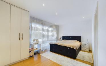 Maison 8.5 pièces - image - 4
