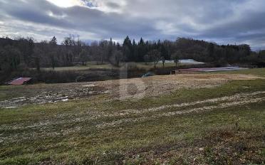 Commercial land - image - 2