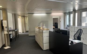 Bureau 10 pièces - image - 2