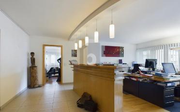 Bureau - image - 1