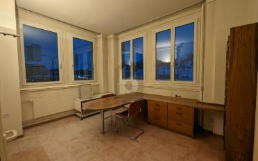 Bureau 4.5 pièces - image - 3