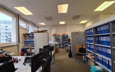 Bureau 4.5 pièces - image - 3