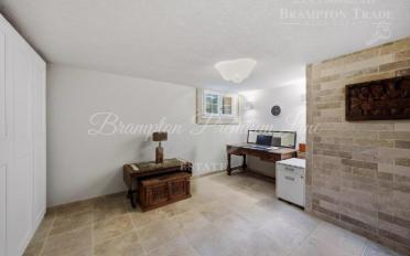 Villa 8 rooms - image - 11