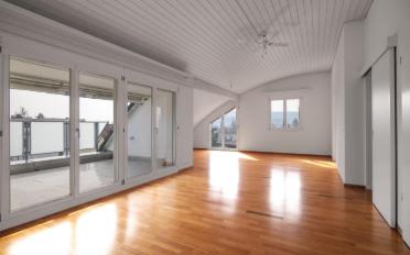 Attikawohnung 5.5 Zimmer - image - 2