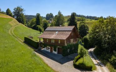 Einfamilienhaus 6.5 Zimmer - image - 1