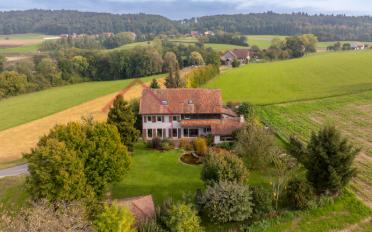 Einfamilienhaus 5.5 Zimmer - image - 1