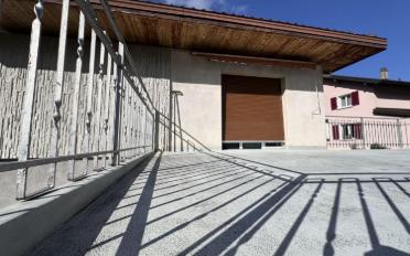 Einfamilienhaus 8.5 Zimmer - image - 2