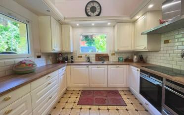 Villa 8 rooms - image - 12
