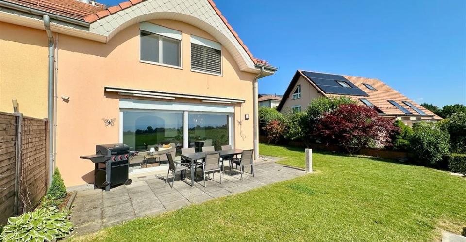 Superbe villa rénovée avec vue panoramique sur les Alpes