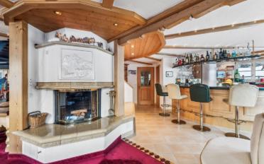 Chalet 14.5 pièces - image - 3