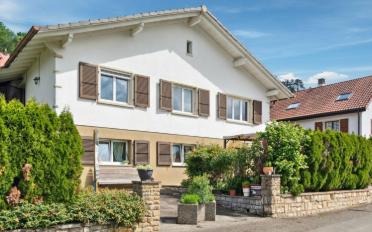 Einfamilienhaus 7.5 Zimmer - image - 2