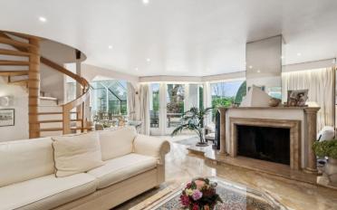 Bifamiliar house 10 rooms - image - 5
