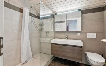 Apartment 5 rooms - image - 11