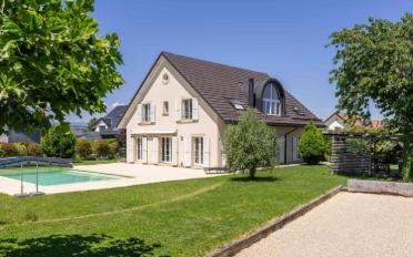 Villa 7.5 Zimmer - image - 1