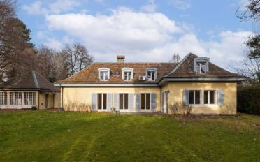 Villa 9.5 pièces - image - 13