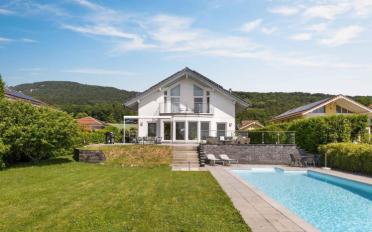 Villa 6.5 Zimmer - image - 1