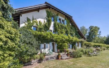 Einfamilienhaus 10.5 Zimmer - image - 1