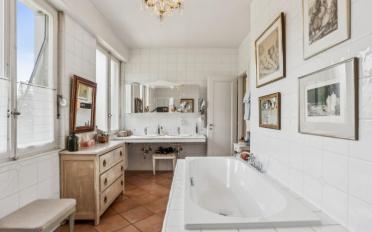 Single house 8.5 rooms - image - 8