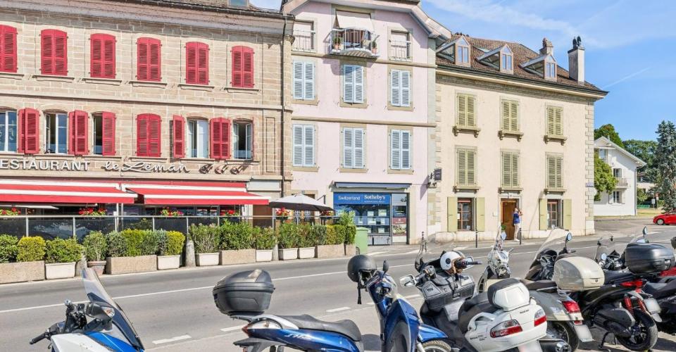 Opportunité d'investissement rare au centre-ville avec vue sur le lac