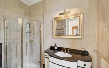 Single house 10 rooms - image - 13