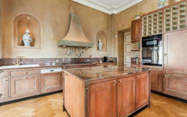 Single house 12 rooms - image - 9