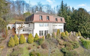 Maison 15 pièces - image - 1