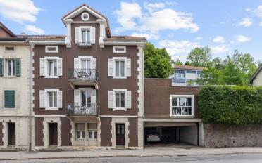 Mixed use property - image - 1