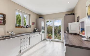 Single house 8 rooms - image - 11