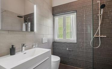 Chalet 5.5 rooms - image - 11