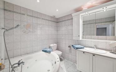Einfamilienhaus 6.5 Zimmer - image - 12
