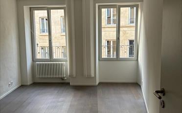 Bureau 3 pièces - image - 1