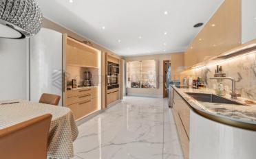 Maison 8 pièces - image - 4