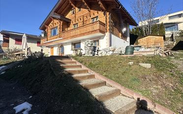 Chalet 5.5 pièces - image - 1