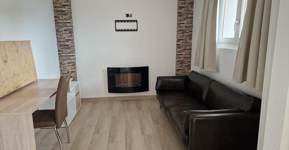 Lens