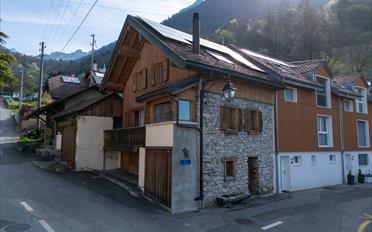 Einfamilienhaus 4.5 Zimmer - image - 1