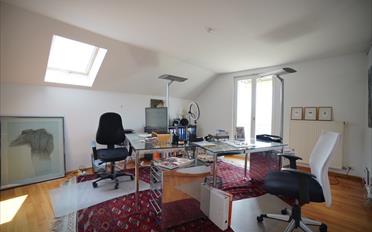 Villa - image - 17