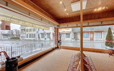 Commercial - image - 3