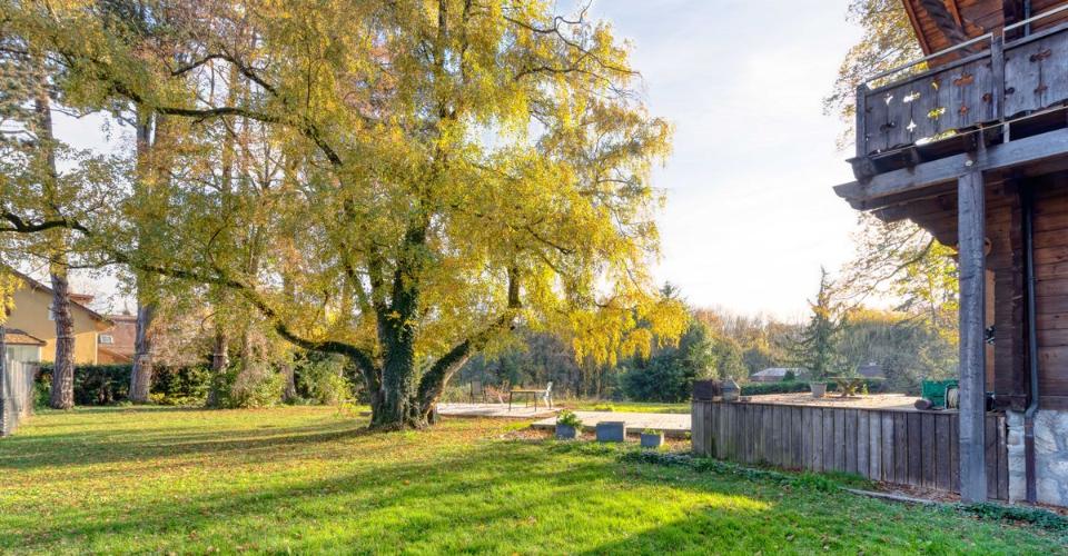 Propriété de charme au coeur d'un parc arboré de plus de 4'000 m2