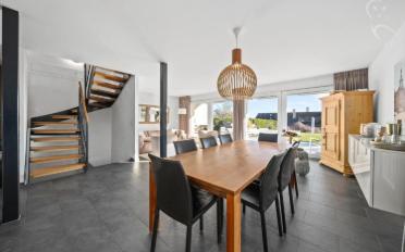 Villa 7.5 pièces - image - 3