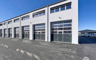 Commercial - image - 8
