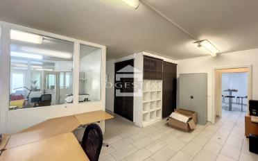 Office - image - 9