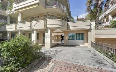 Office - image - 12