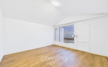 Dernier étage 2.5 pièces - image - 1