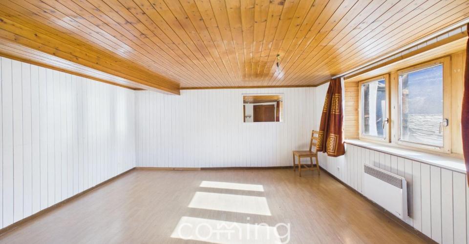 <p>Jardin privé et résidence secondaire possible - Studio dans le quartier calme de St. German</p>