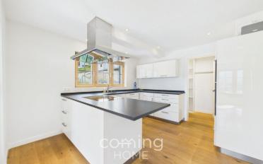 Single house 8 rooms - image - 6