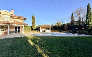Single house 10 rooms - image - 1