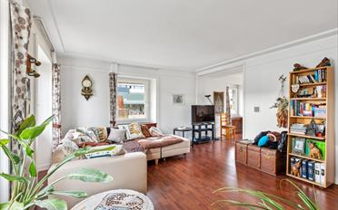 Einfamilienhaus 7.5 Zimmer - image - 2