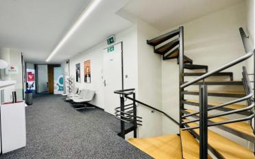 Office - image - 12