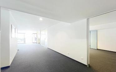 Office - image - 11