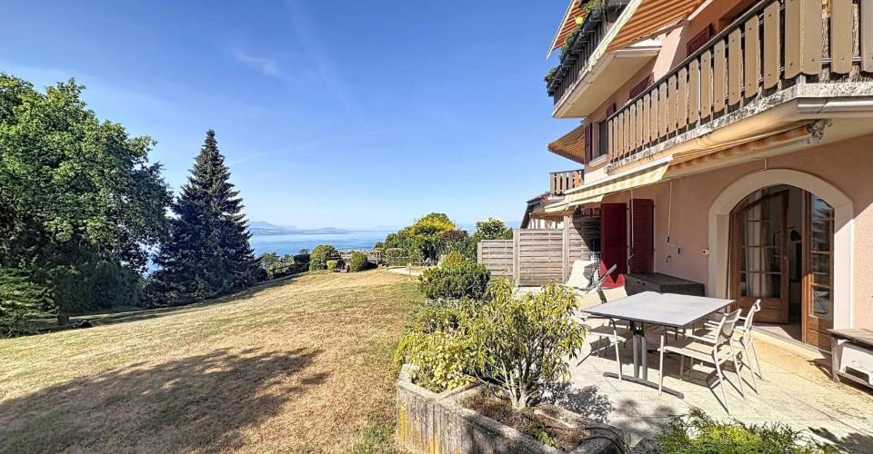 Appartement de 2,5 pièces avec terrasse de 38 m2 face au lac